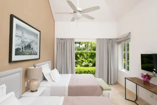 Cozy 5-bedroom Villa With Beaituful Views of La Cana Golf Course - Oda