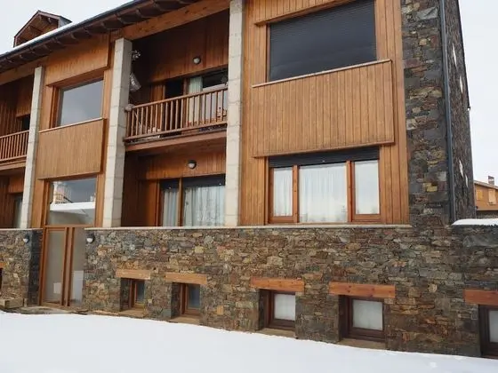Cozy Apartment in Alp - Dış Mekan