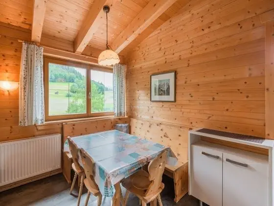 Cozy Apartment in Fendels near Ski Area - Yerinde Yemek