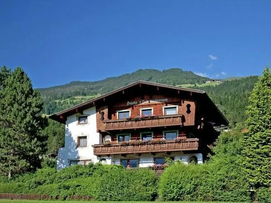 Cozy Apartment in Hart im Zillertal near Ski Area - Dış Mekan