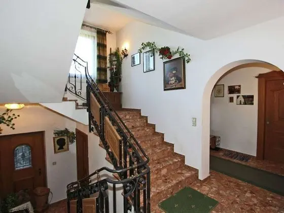 Cozy Apartment in Hart im Zillertal near Ski Area - İç Mekan
