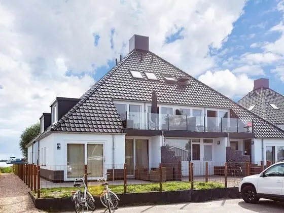 Cozy Apartment Located at the Beautiful Sneekermeer