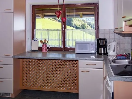 Cozy Apartment in Mühlbach with Garden near Ski Slopes - Mutfak