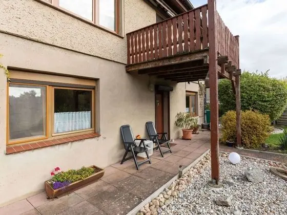 Cozy Apartment near Sea in Warin