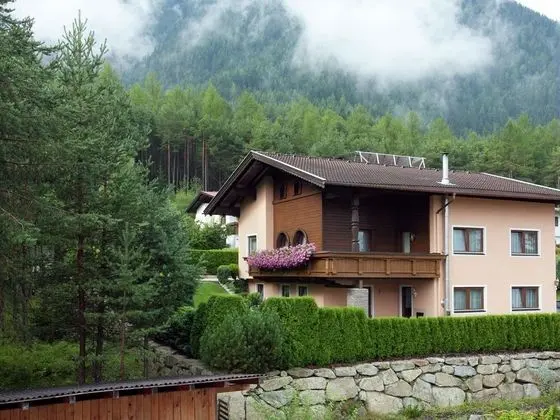 Cozy Apartment near Ski Area in Sautens - Dış Mekan