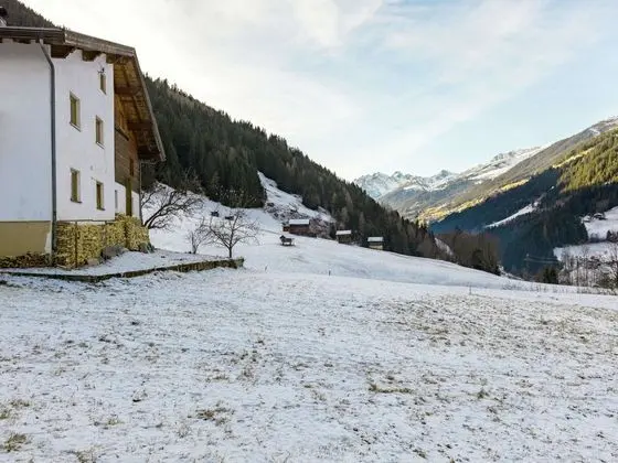 Cozy Apartment near Ski Area in See - Dış Mekan