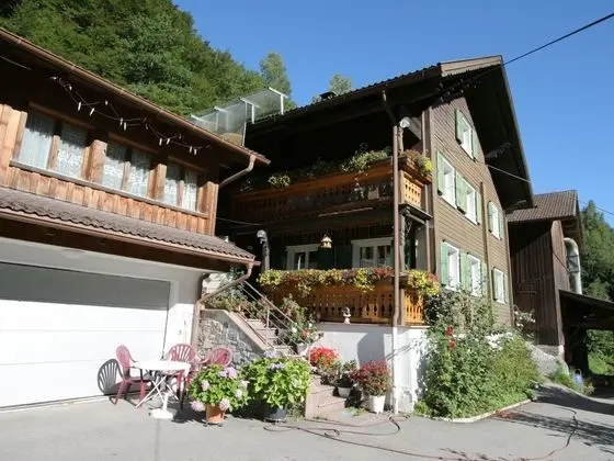 Cozy Apartment near Ski Area in Tschagguns - Dış Mekan