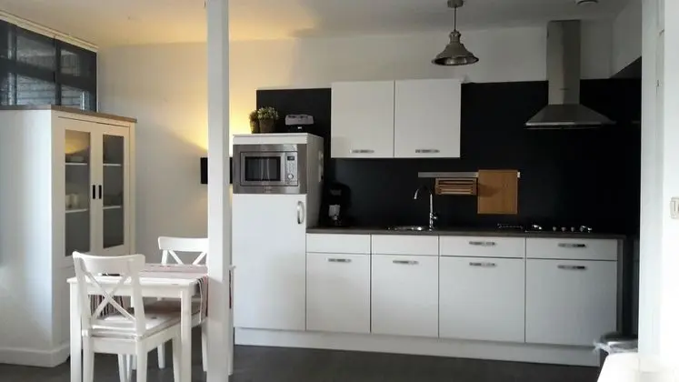 Cozy Apartment in Noordwijk With Balcony - Mutfak