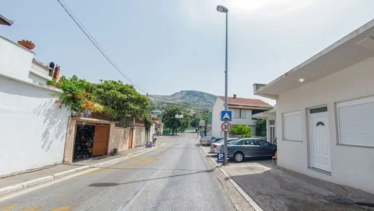 Cozy apartment in Old Town with parking - Dış Mekan