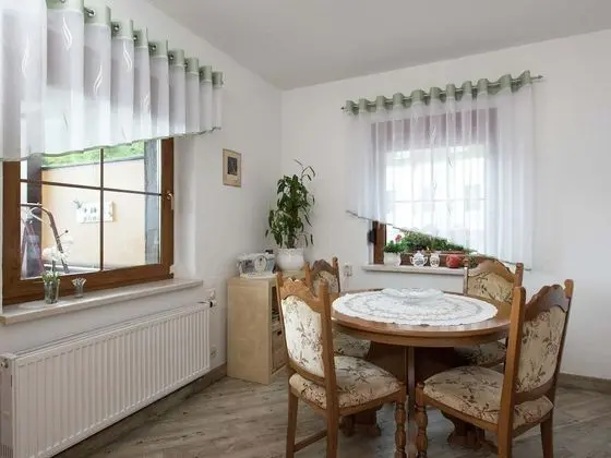 Cozy Apartment in Ore Mountains With Balcony and Garden - Yerinde Yemek