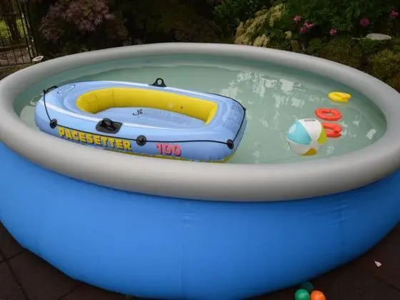 Cozy Apartment With Private Swimming Pool in Wuppertal - Havuz