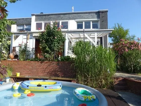 Cozy Apartment With Private Swimming Pool in Wuppertal - Öne Çıkan Resim