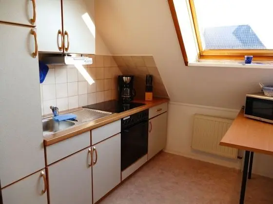 Cozy Apartment in Rövershagen With Garden - Mutfak