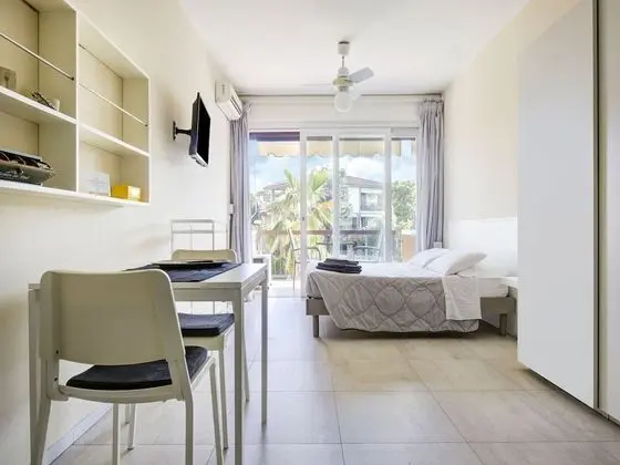 Cozy Apartment in Sirmione near Lake Garda - Oda Düzeni