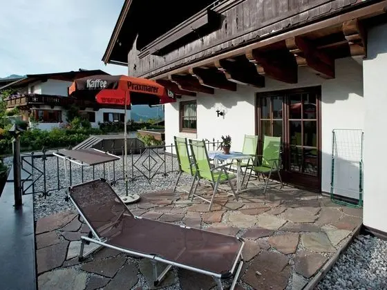 Cozy Apartment in St Johann in Tyrol With Garden - Yerinde Yemek