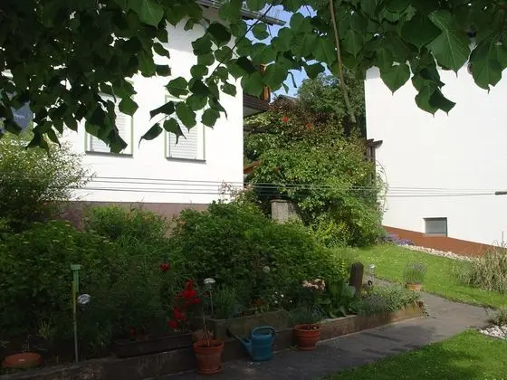 Cozy Apartment in Wilsecker near Forest - Dış Mekan