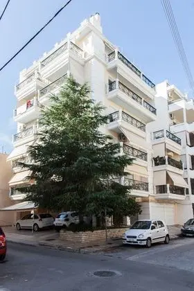 Cozy apt in Peristeri near Metro station