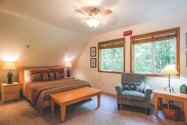 Cozy Bear Cabin - Oda