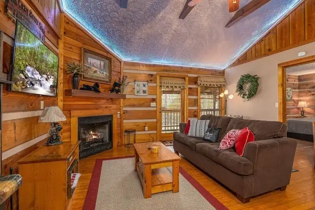 Cozy Bears Cabin - Öne Çıkan Resim