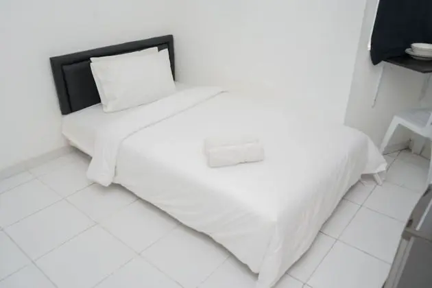 Cozy And Calm Studio No Kitchen Apartment At Aeropolis Residence