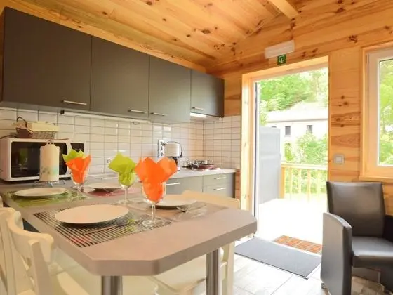 Cozy Chalet in Ardennes near Ourthe River & City of Durbuy - Mutfak
