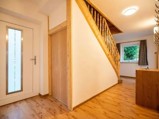 Cozy Chalet in Bruck an der Grossglocknerstrasse With Sauna - Lobi