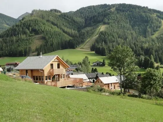 Cozy Chalet in Hohentauern near Ski Area