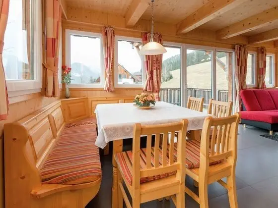 Cozy Chalet in Hohentauern near Ski Area - Yerinde Yemek