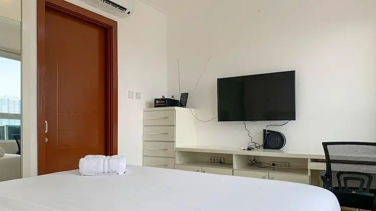Cozy And Comfort 1Br At Mt Haryono Square Apartment - İç Mekan