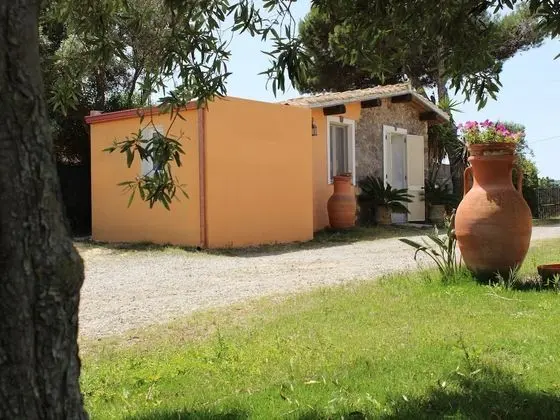 Cozy Cottage in Calasetta Sardinia With Garden - İç Mekan
