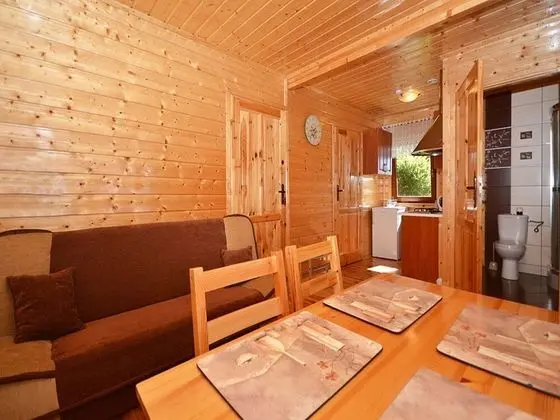 Cozy Cottage in Domaslawice With Swimming Pool - Yerinde Yemek