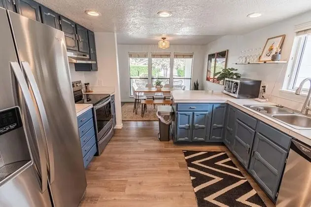Cozy Cove Cottage - Mutfak