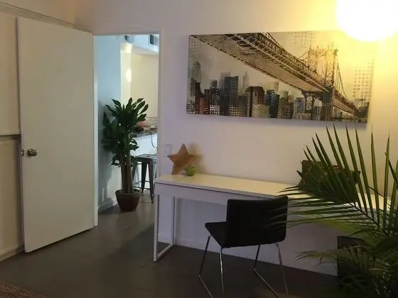 Cozy Desert Getaway - Oda Düzeni