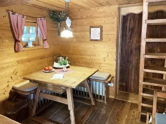 Cozy Eco Friendly Chalet with Countless Extras near Lake in Asten - Yerinde Yemek