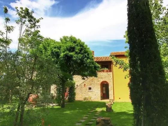 Cozy Farmhouse in Cortona With Swimming Pool - Dış Mekan