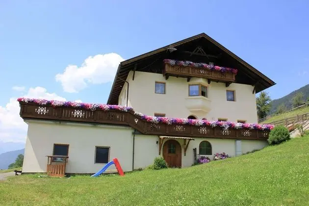 Cozy Farmhouse in Oetz near Ski Area - Dış Mekan