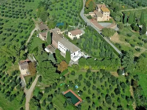 Cozy Farmhouse with Swimming Pool in Le Tolfe near Florence - 1