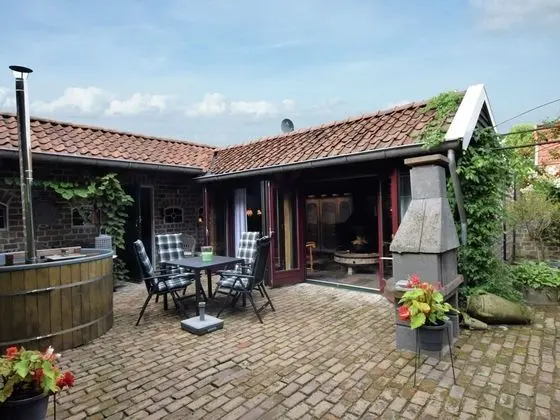 Cozy Free Holiday Home in Musselkanaal With Hot Tub