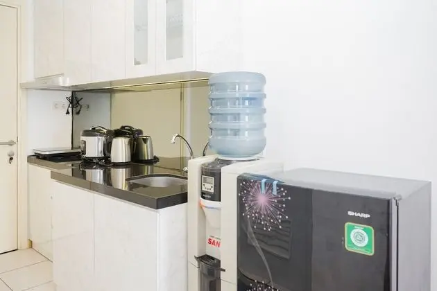 Cozy and Good Location Studio Apartment M-Town Residence - Mutfak