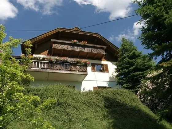 Cozy Holiday Home in Diex With Sauna - Dış Mekan