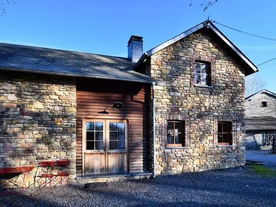 Cozy Holiday Home in Ennal - Grand-halleux - Dış Mekan