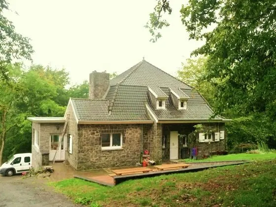 Cozy Holiday Home in Falaen With Terrace - Dış Mekan