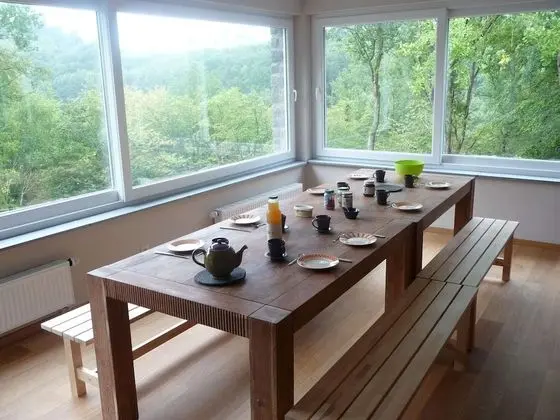 Cozy Holiday Home in Falaen With Terrace - Yerinde Yemek