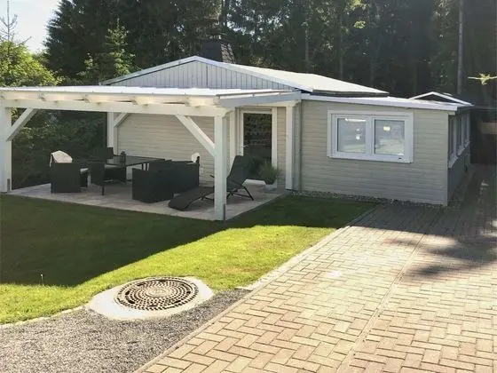 Cozy Holiday Home in Friedrichshöhe With Private Terrace