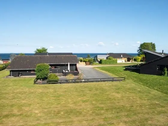 Cozy Holiday Home in Grønninghoved Strandskov With Terrace