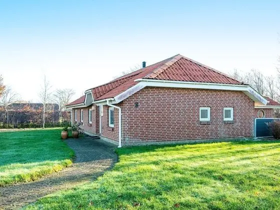 Cozy Holiday Home in Hemmet near Sea