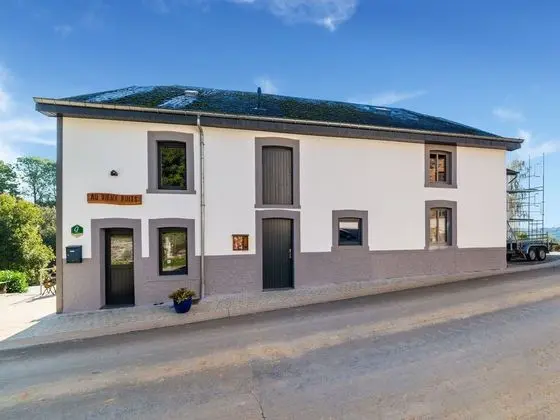 Cozy Holiday Home in Houffaliz With Garden - Öne Çıkan Resim