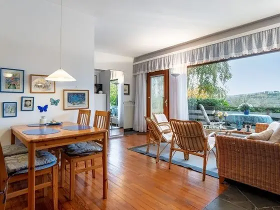 Cozy Holiday Home in Langscheid With Panoramic Views of Lake Sorpesee - Yerinde Yemek