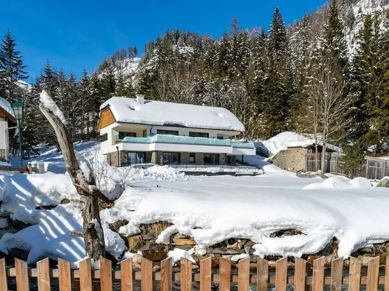 Cozy Holiday Home in Mauterndorf near Ski Area
