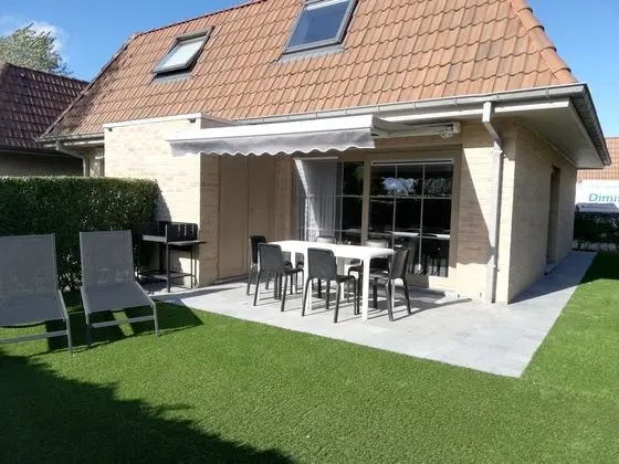 Cozy Holiday Home near Westhoek - Dış Mekan